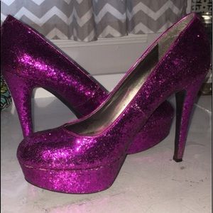 GUESS - hot pink high heel shoes